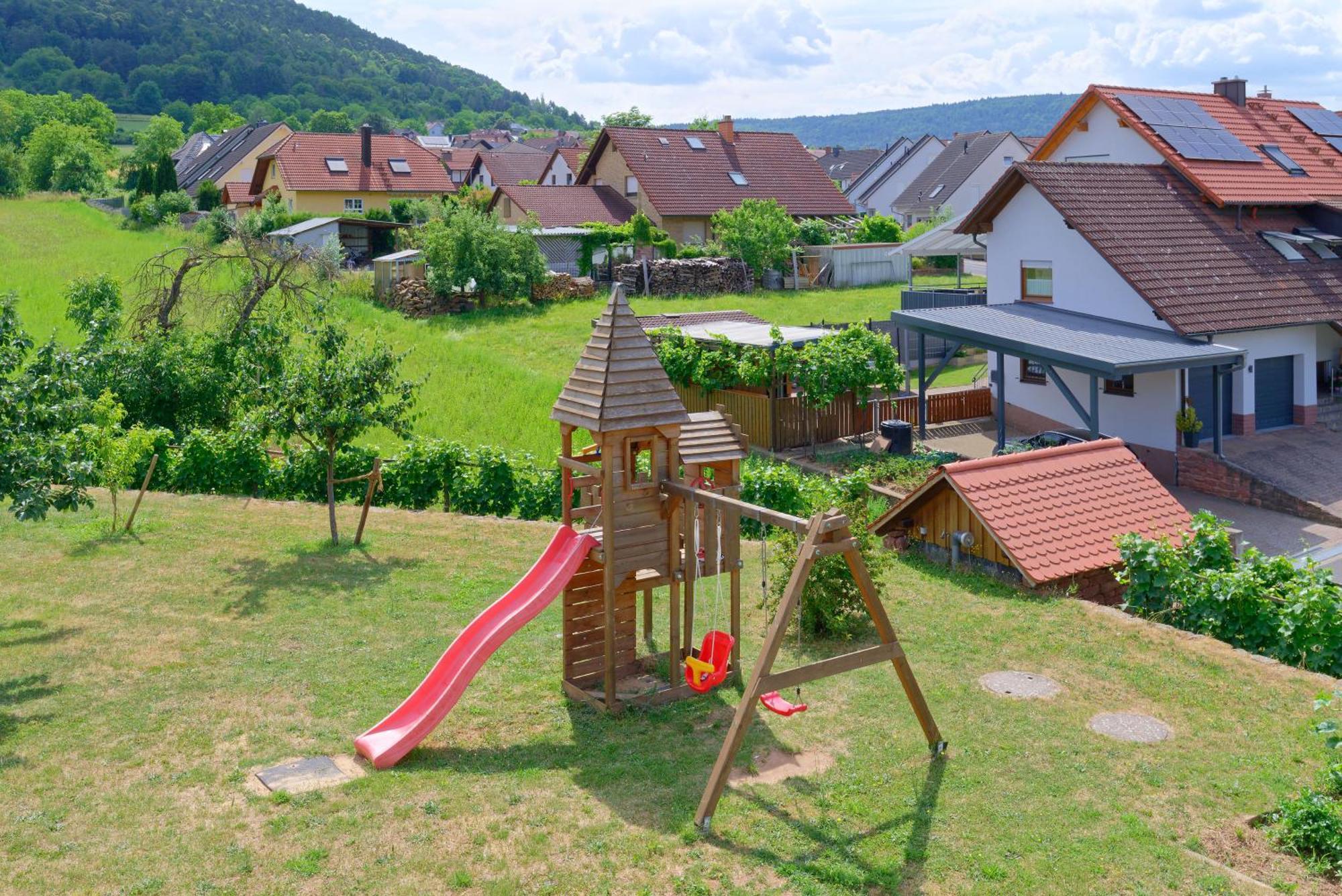 Main-Vinotel Weingut Helmstetter Buergstadt Buitenkant foto